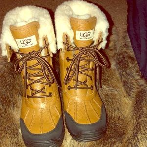 UGG Adirondack II boots